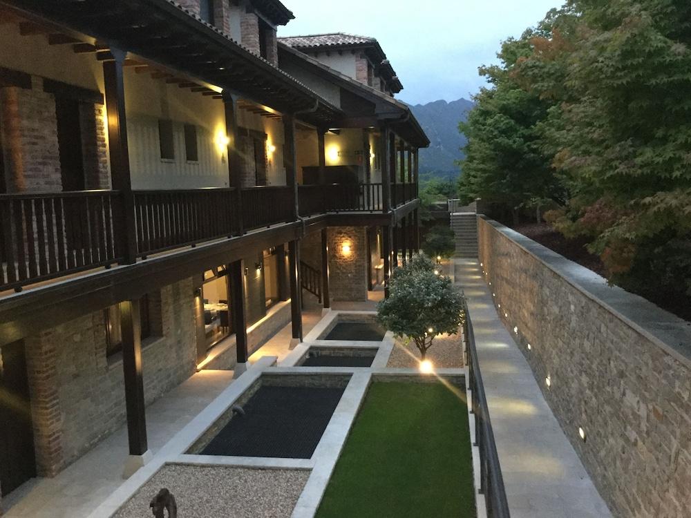 Hotel Balcon De La Cuesta Andrín Exterior foto